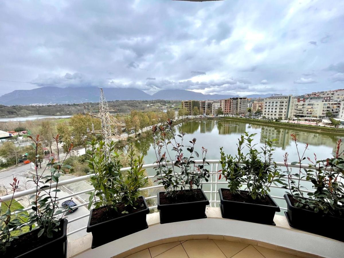 Queen'S Luxury Apartments Lake 地拉那 外观 照片