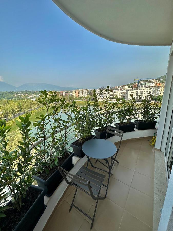 Queen'S Luxury Apartments Lake 地拉那 外观 照片